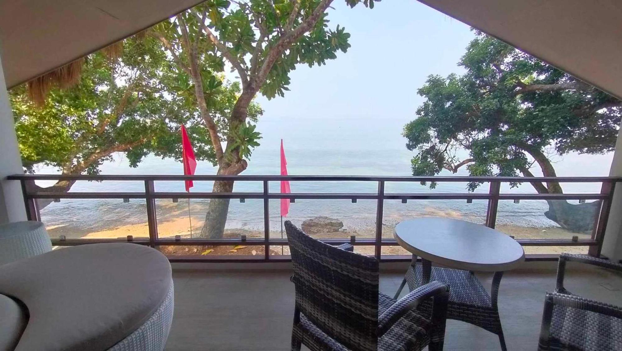 Alam Indah Beach Resort バスアンガ エクステリア 写真