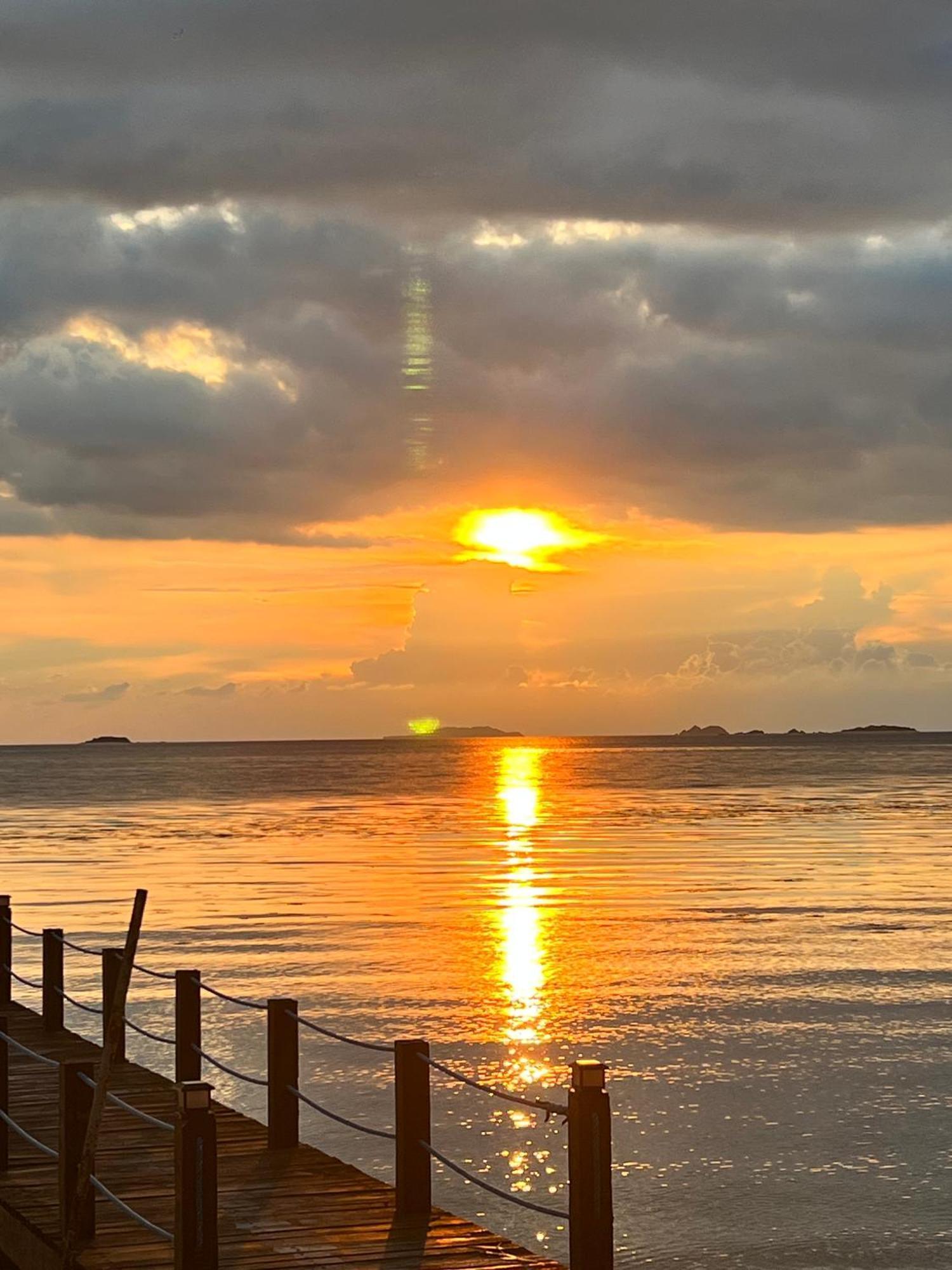 Alam Indah Beach Resort バスアンガ エクステリア 写真