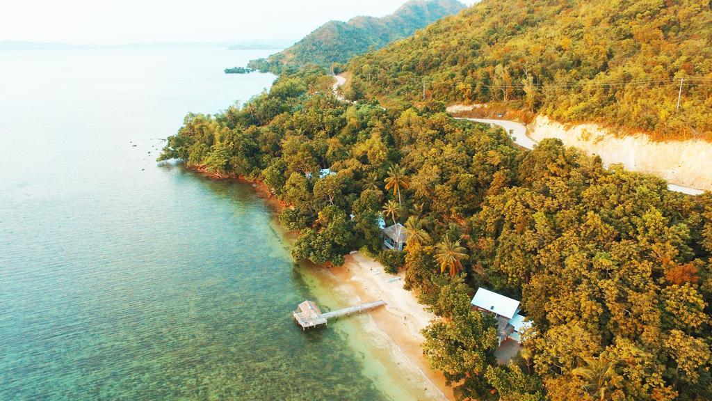 Alam Indah Busuanga Beach And Villas エクステリア 写真